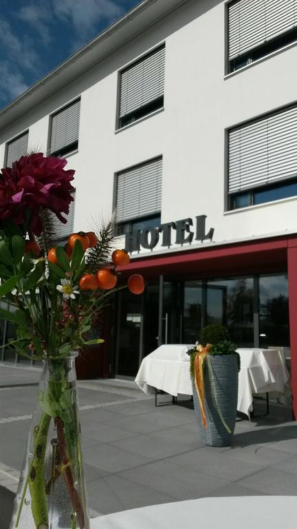 Alpenflair Hotel Buchloe Exterior foto